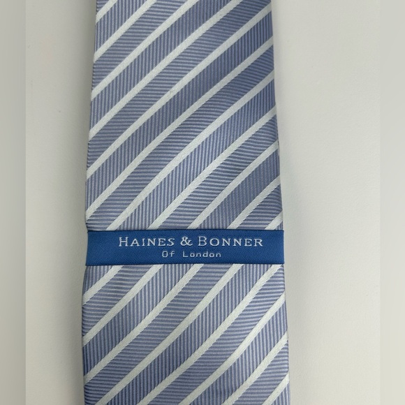 HAINES & BONNER Of London Handmade Silk Tie Blue and White Stripes. New - Picture 3 of 12